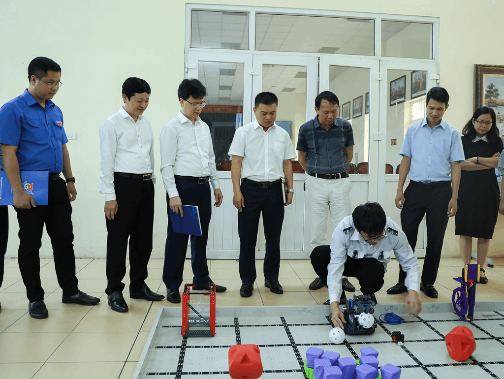 Bac Giang launches 1st Robocon Contest in 2024|https://duongdaynong.bacgiang.gov.vn/web/chuyen-trang-english/detailed-news/-/asset_publisher/MVQI5B2YMPsk/content/bac-giang-launches-1st-robocon-contest-in-2024